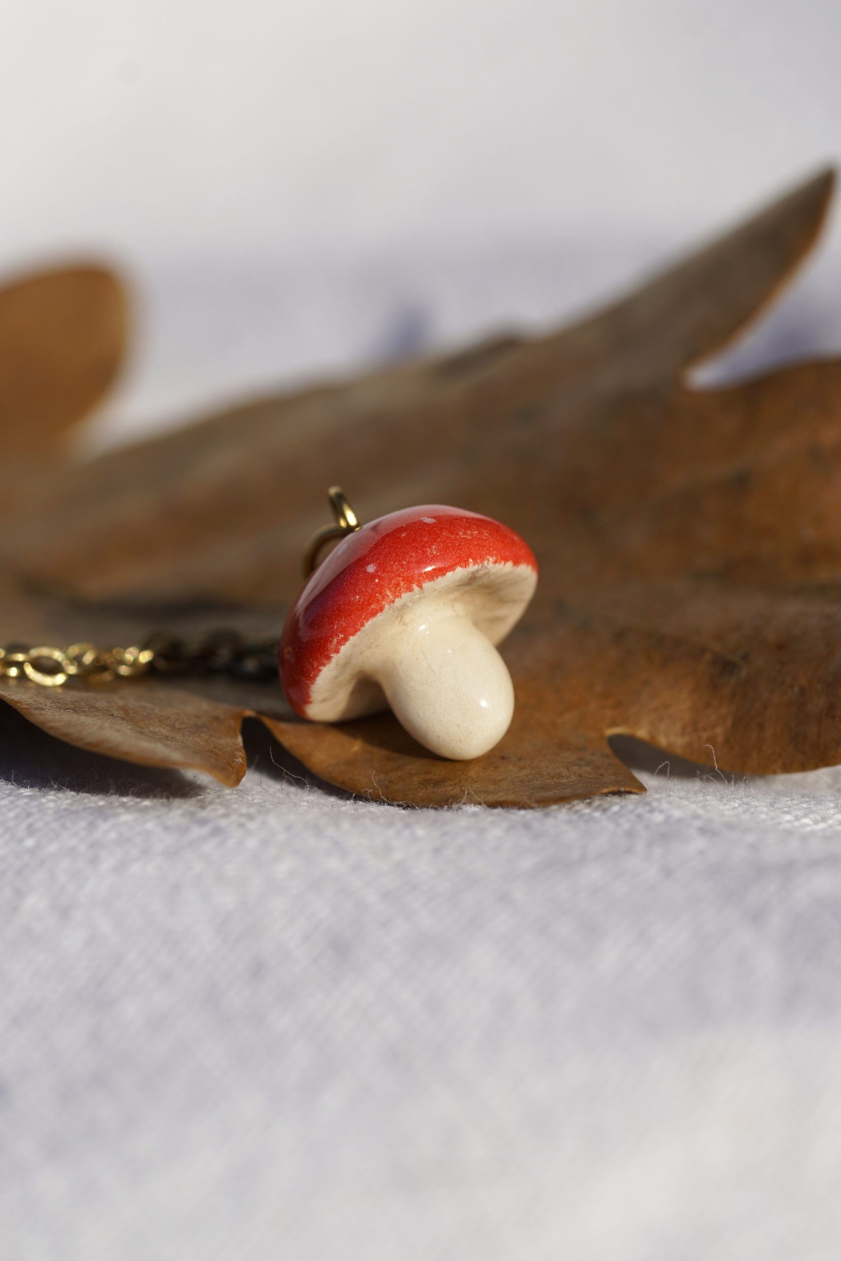 collier_ceramique_champignon_rouge_2