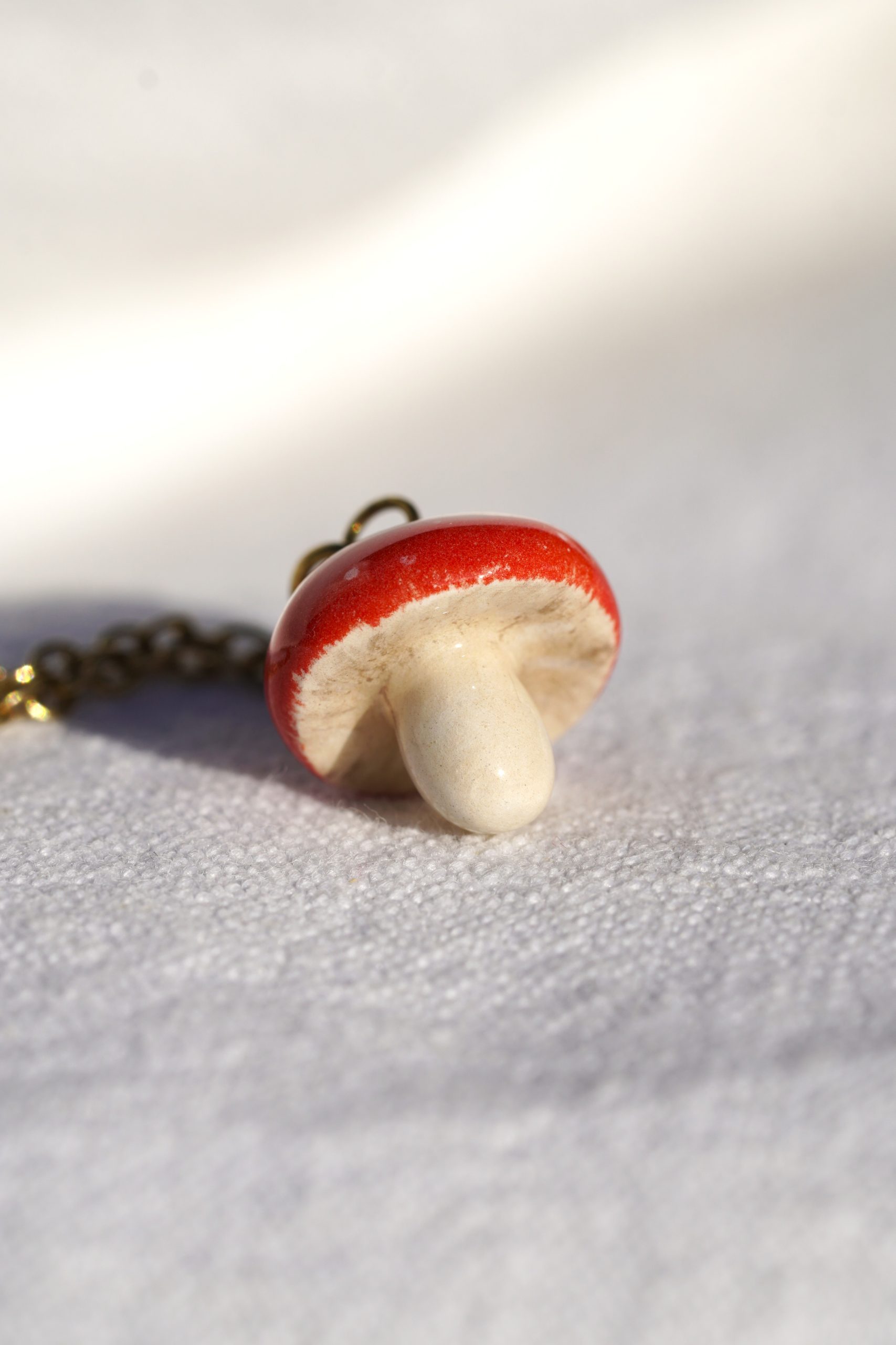 collier_ceramique_champignon_rouge_3