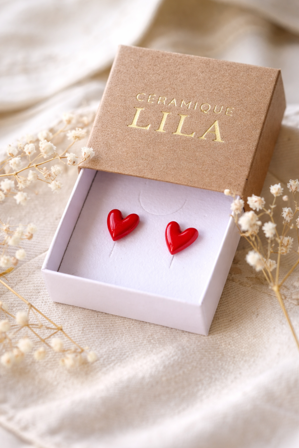 Boucles d'oreilles en cœur rouge