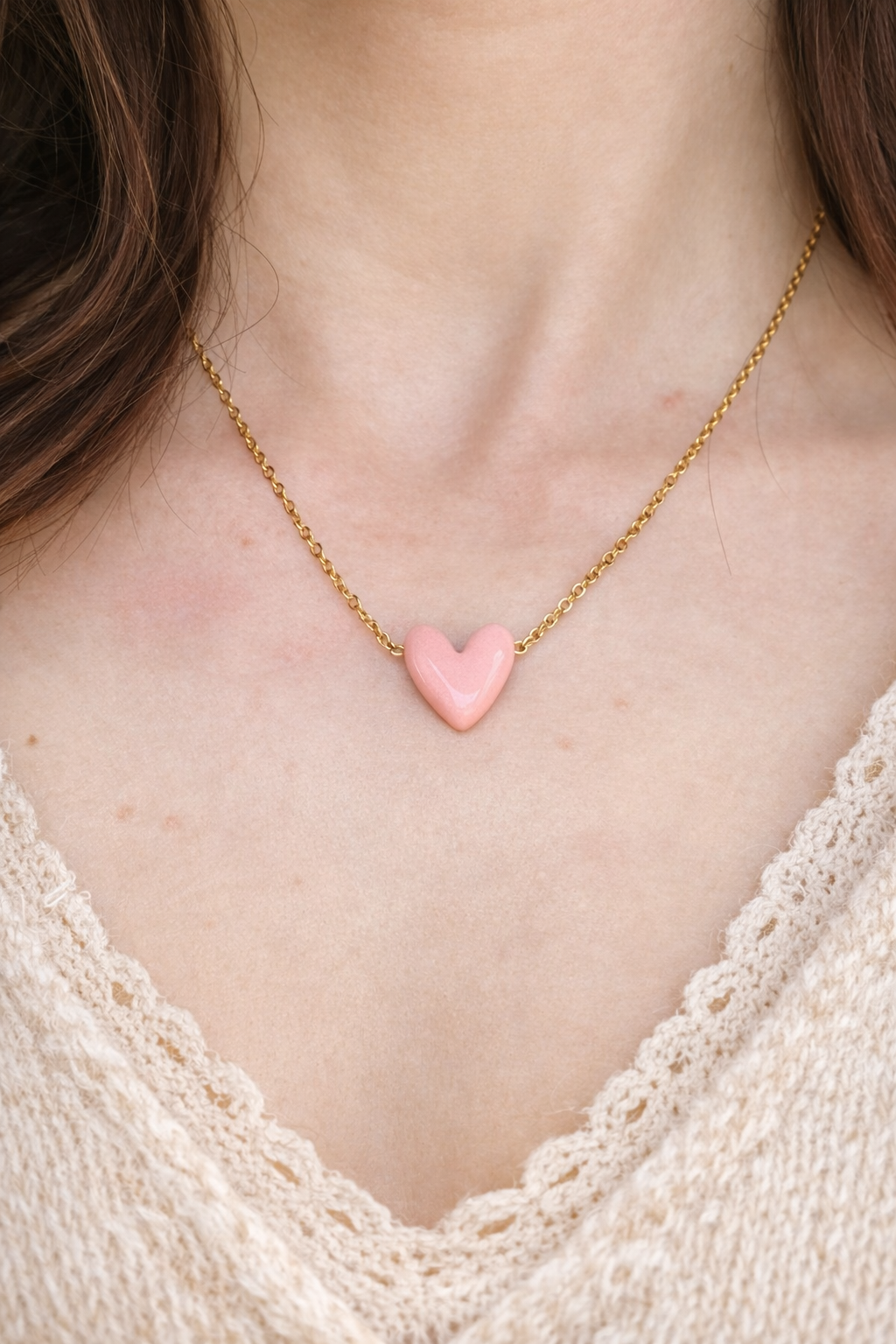 Collier en forme de cœur rose